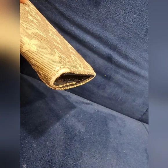 Authentic LOUIS VUITTON Monogram Idylle Multicles 6 Key Case M62992 Navy & Gray - Picture 10 of 13